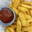 Crispy coated chips w. tomato sauce