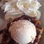 Gofre con helado y nata