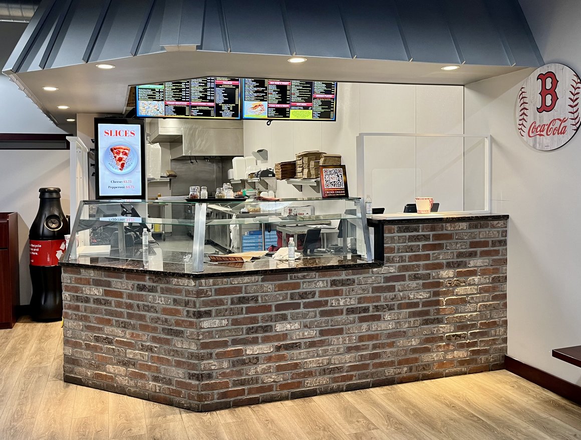 Crispy Crust Pizzeria Food delivery North Easton Order online