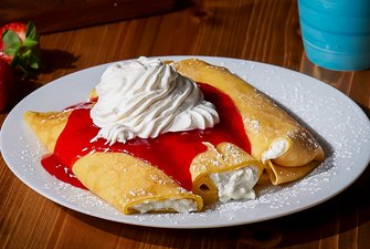Strawberries & Creme Crepes