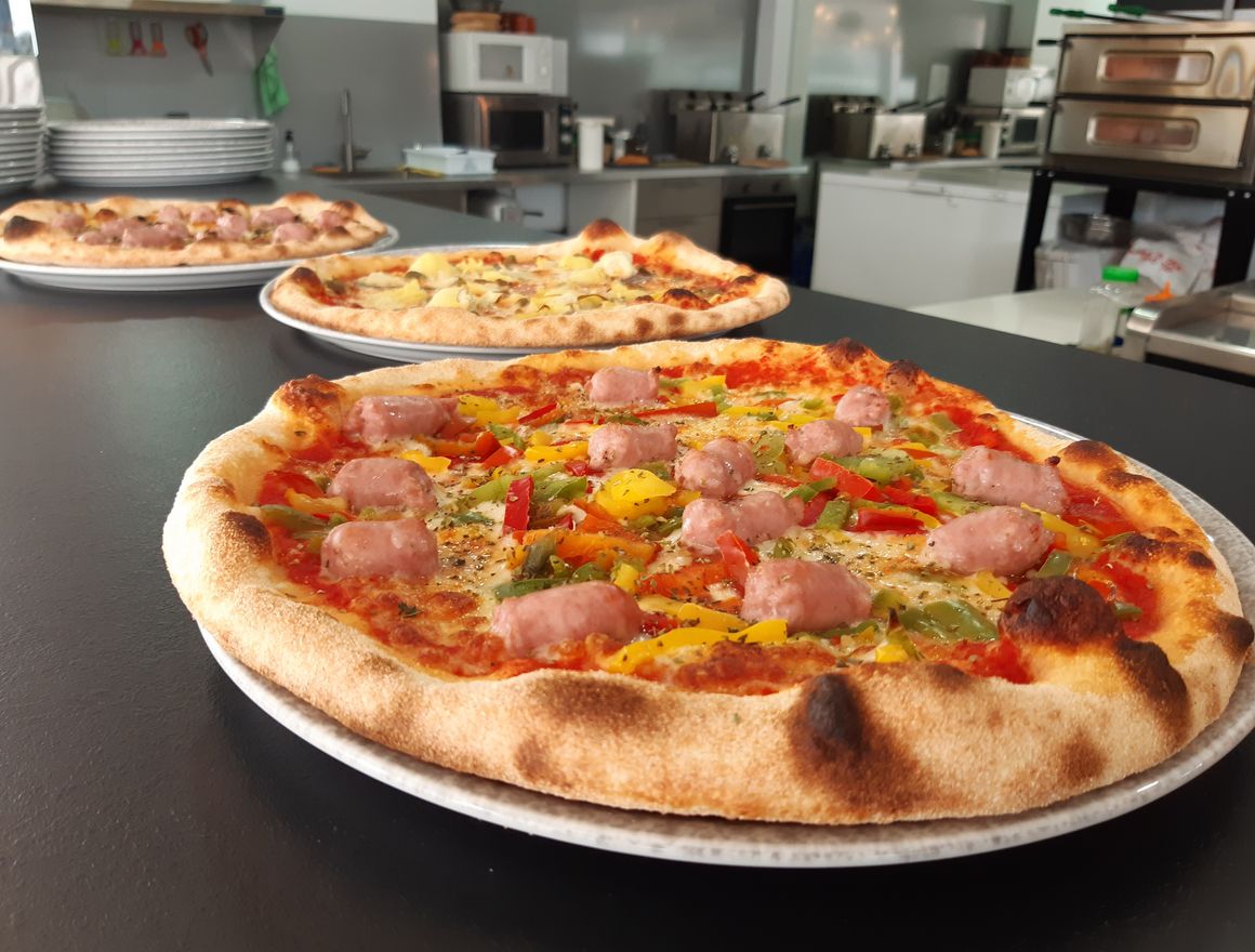Luigi pizzeria deals